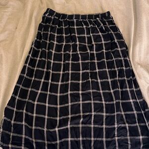 ON Black and White Midi skirt Sz S